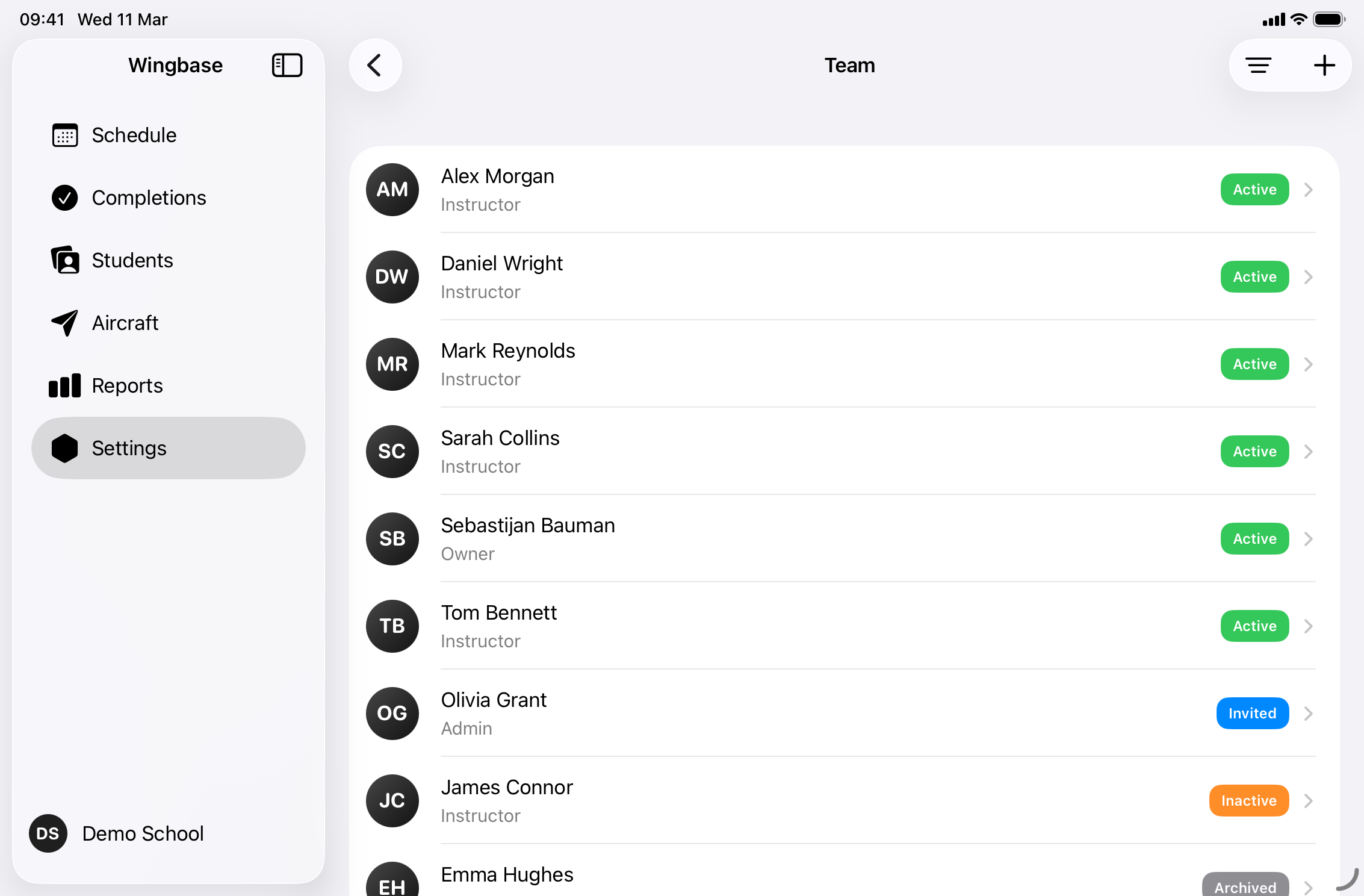 Wingbase calendar with lessons, hires and maintenance